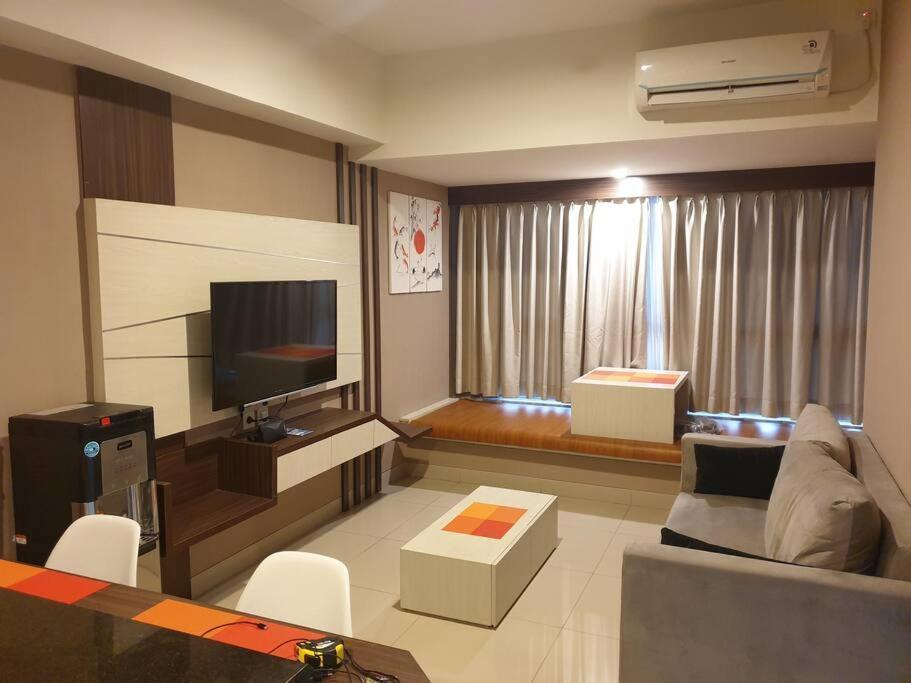 Cozy Room In Orange County Suite-Apartment In Lippo-Cikarang Cbd Экстерьер фото